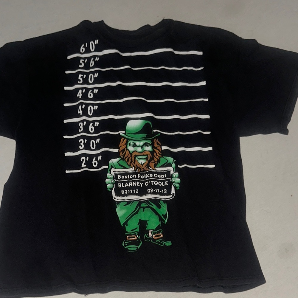 Mens OS Black Graphic Leprechaun T-Shirt